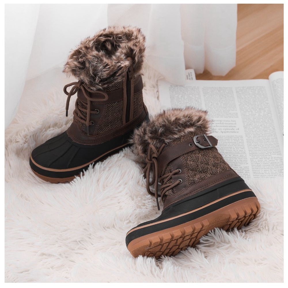 Kids winter/snow boots
